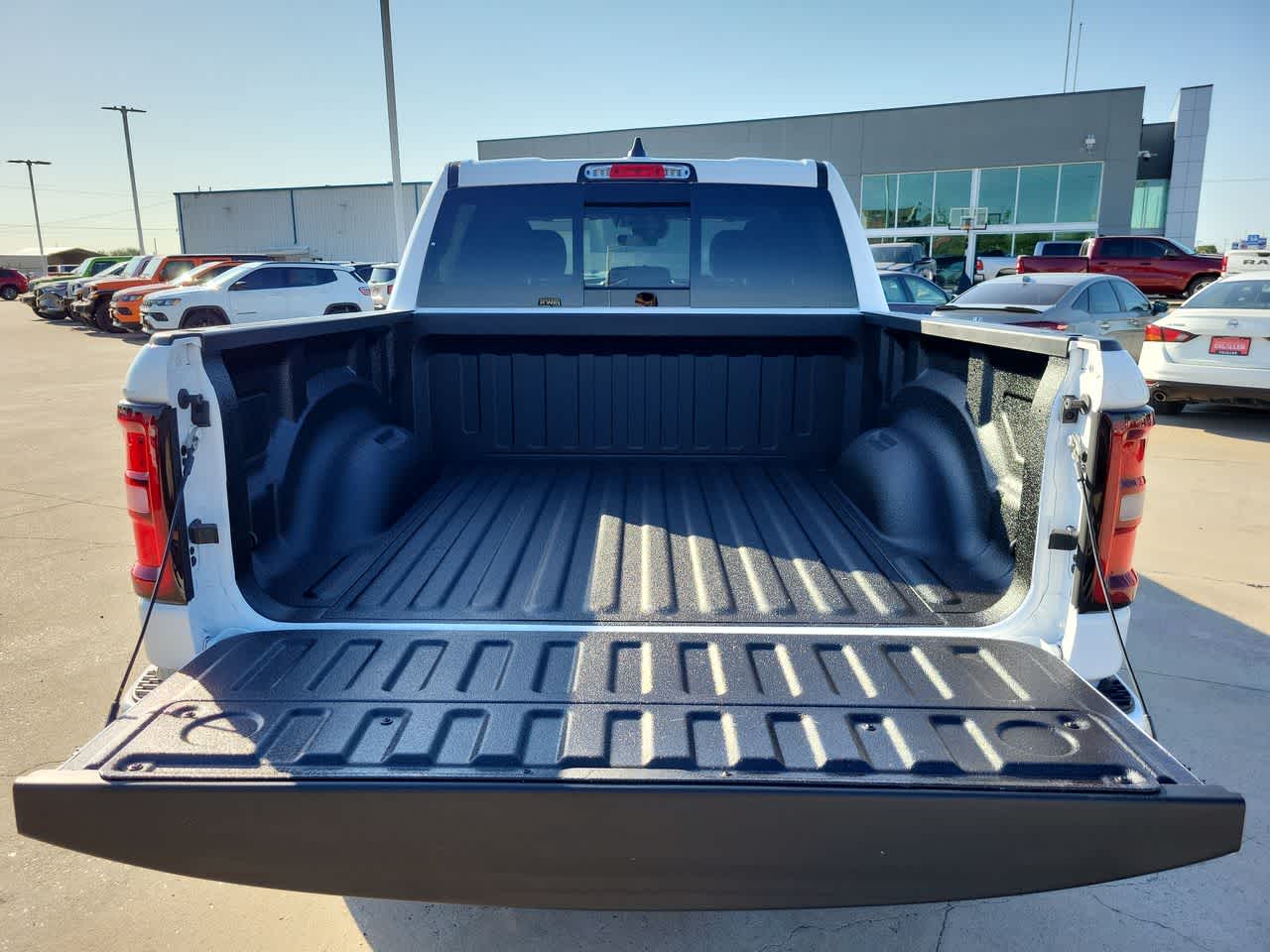 Thumbnail: 2025 RAM 1500 - 27