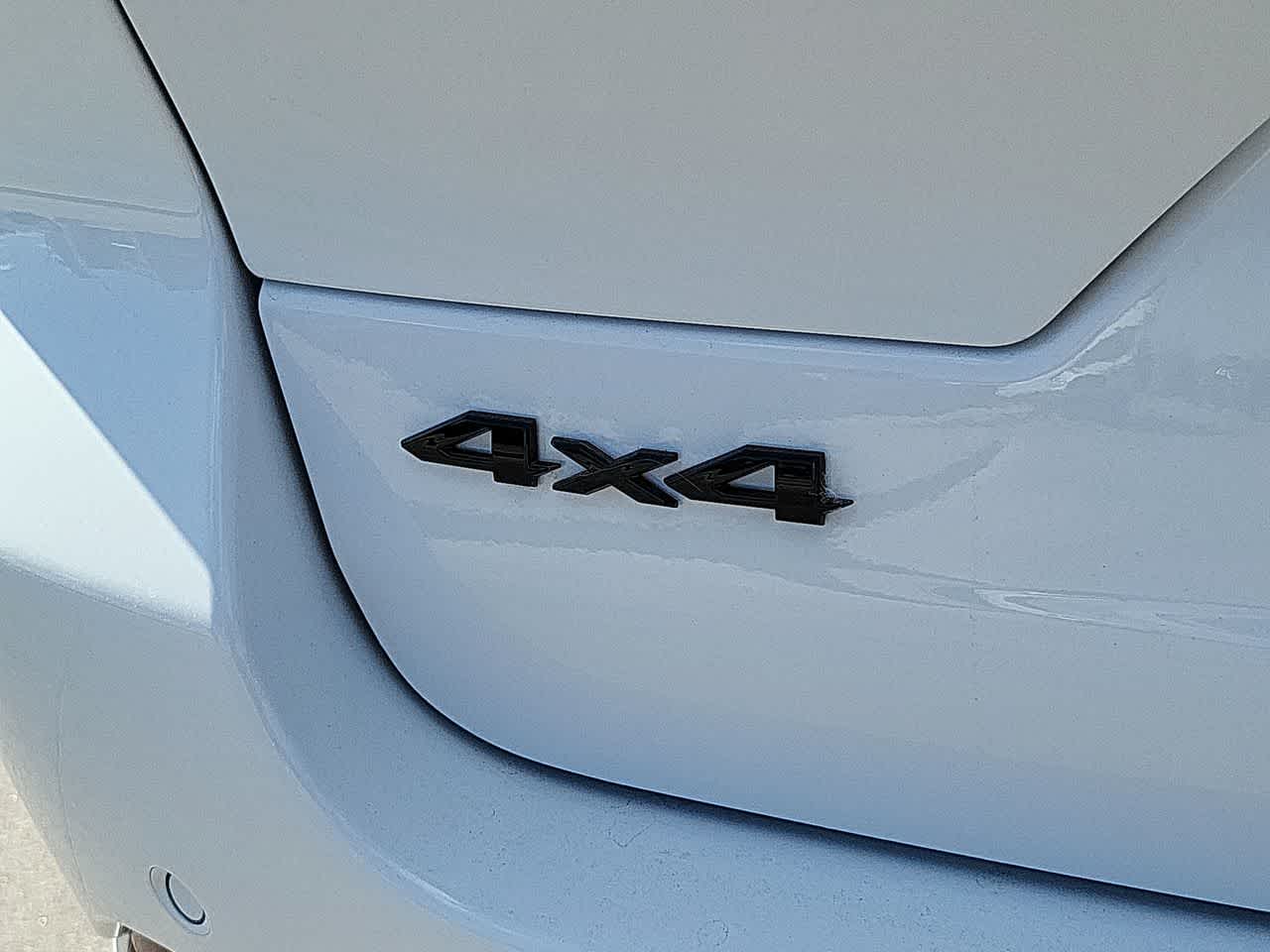 Thumbnail: 2026 Jeep Grand Cherokee - 15