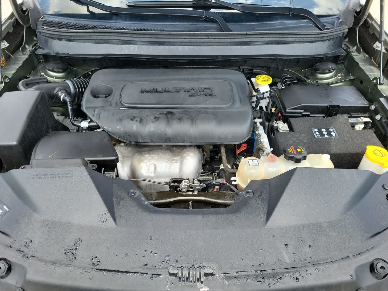 Thumbnail: 2020 Jeep Cherokee - 17
