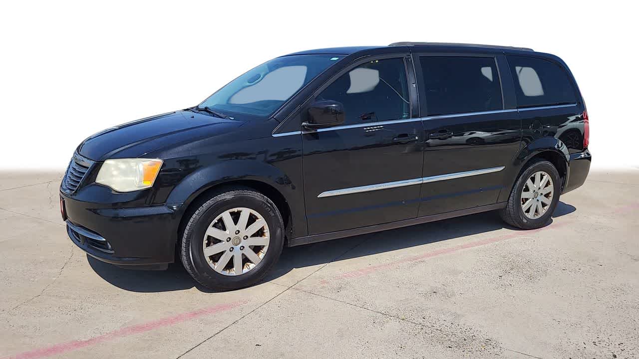 2014 Chrysler Town & Country Touring photo 4