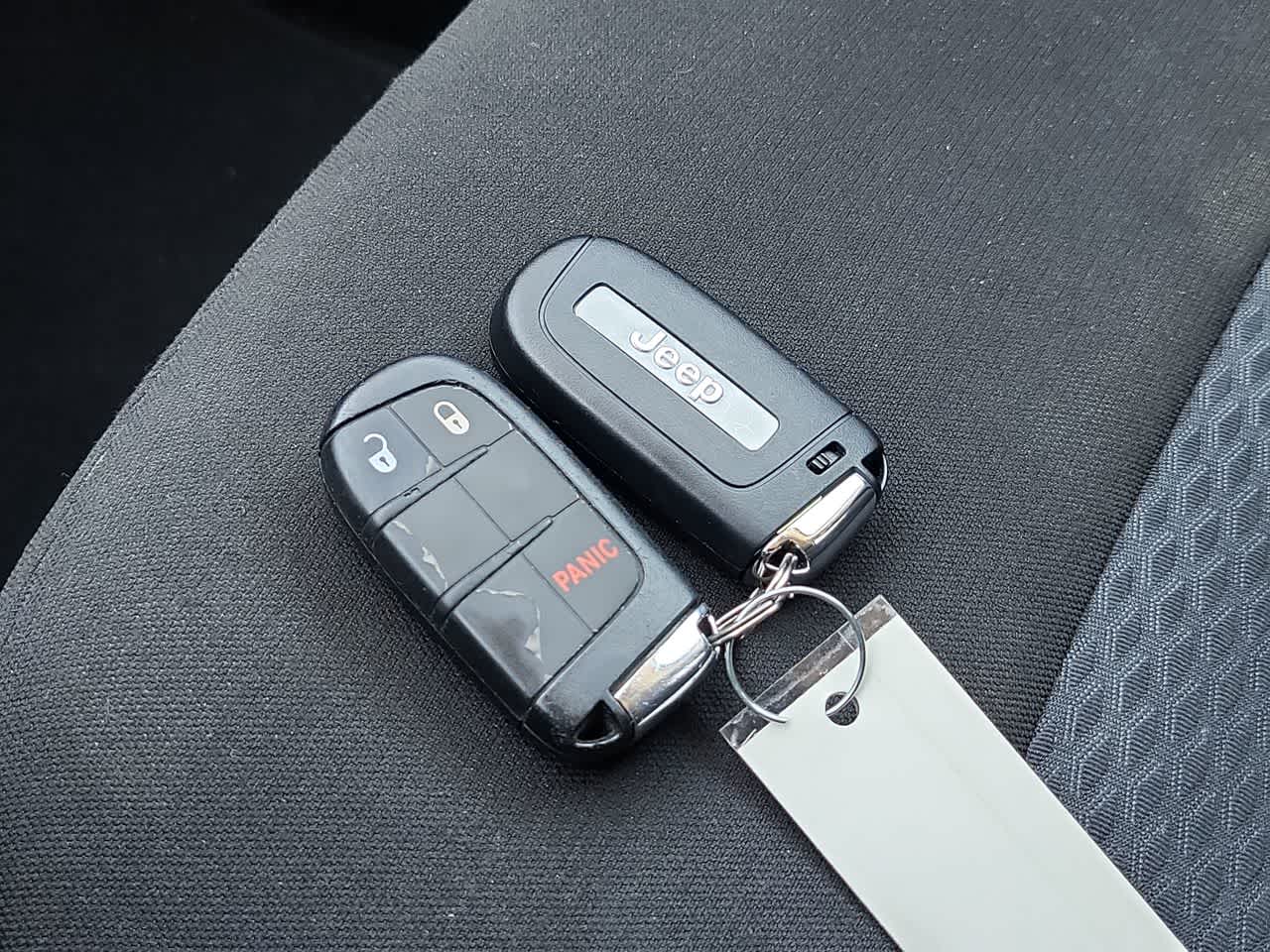 Thumbnail: 2022 Jeep Compass - 28