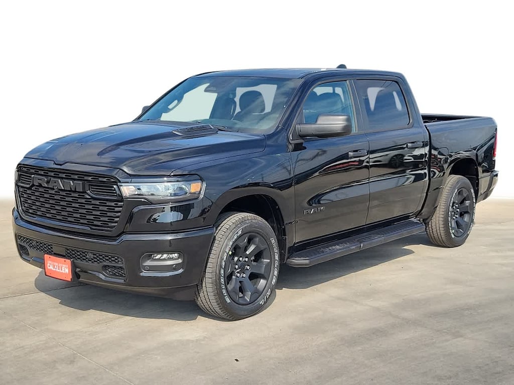 New 2026 Ram 1500 EXPRESS CREW CAB 4X4 5'7 BOX Pickup