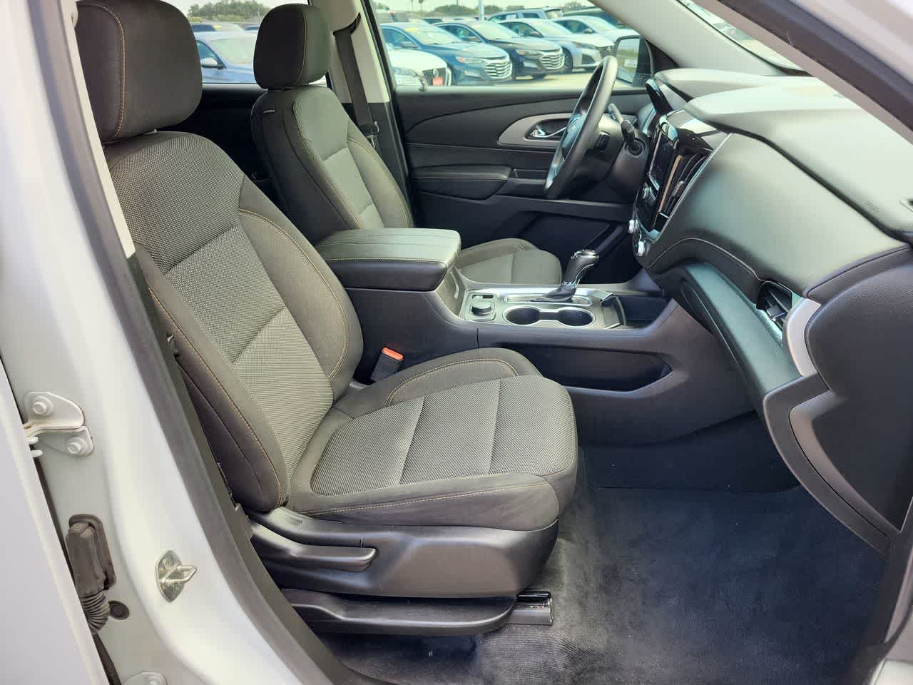 Thumbnail: 2020 Chevrolet Traverse - 22