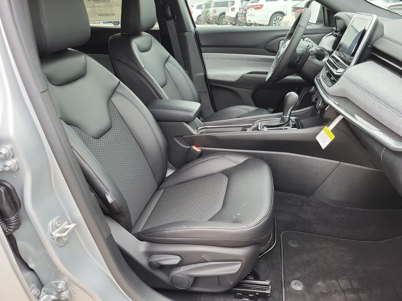 Thumbnail: 2026 Jeep Compass - 22