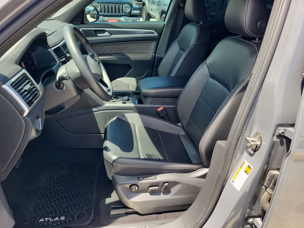 Thumbnail: 2022 Volkswagen Atlas - 19