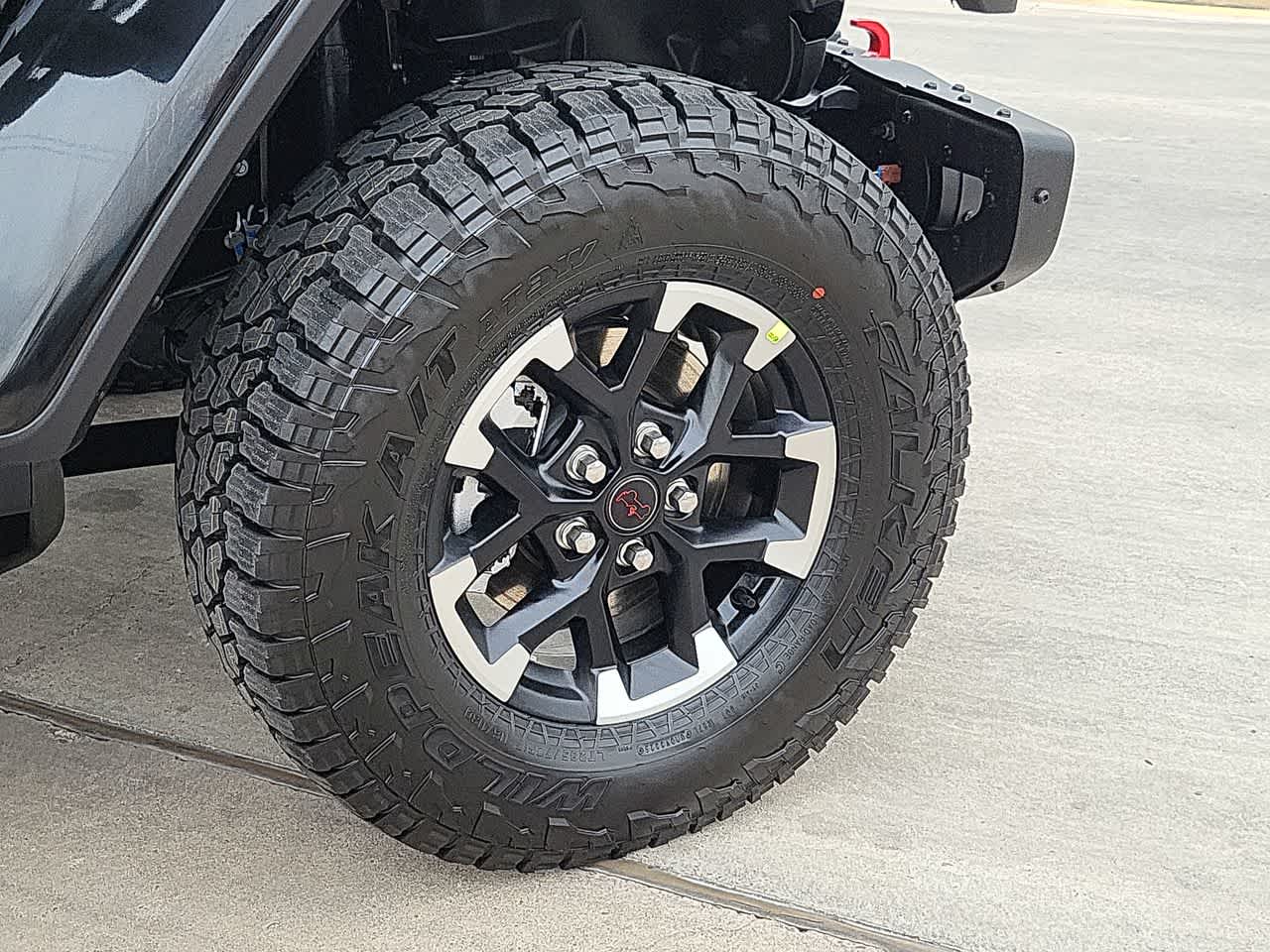 Thumbnail: 2026 Jeep Gladiator - 16