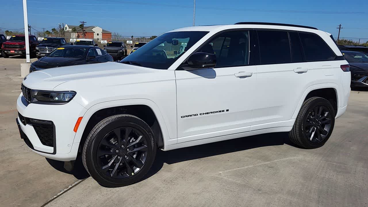 Thumbnail: 2026 Jeep Grand Cherokee - 4