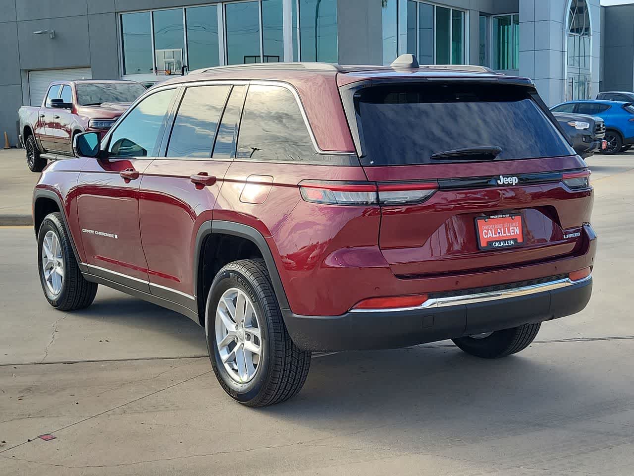 Thumbnail: 2025 Jeep Grand Cherokee - 12