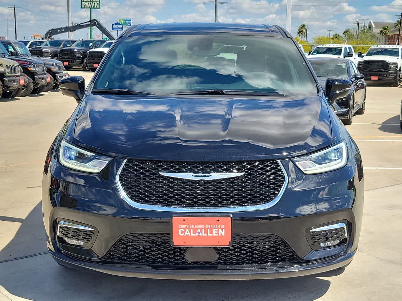 Thumbnail: 2026 Chrysler Pacifica - 14