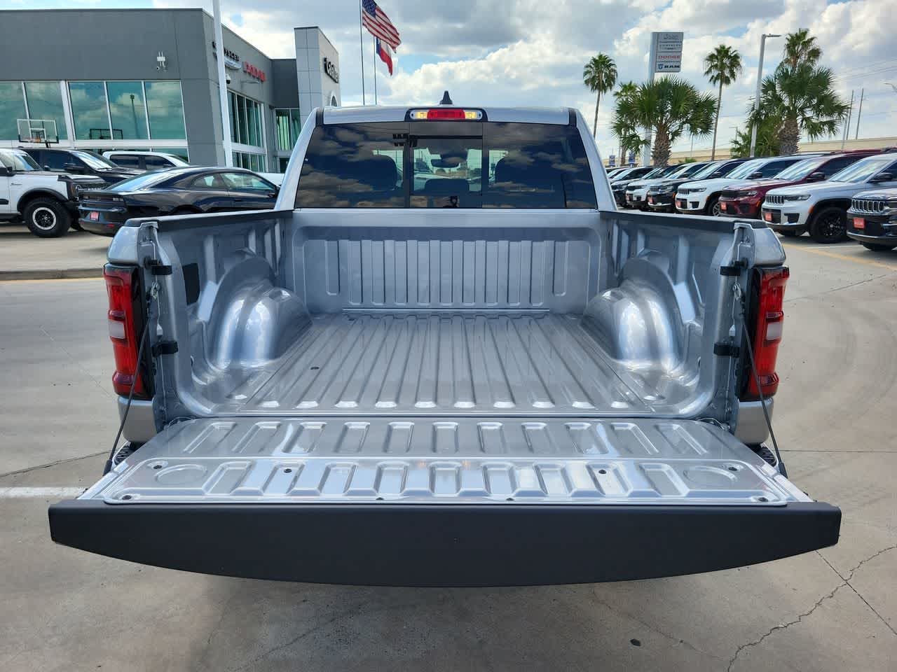 Thumbnail: 2025 RAM 1500 - 27