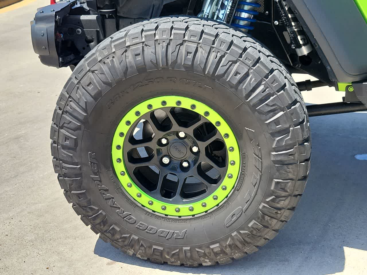 Thumbnail: 2019 Jeep Wrangler - 16