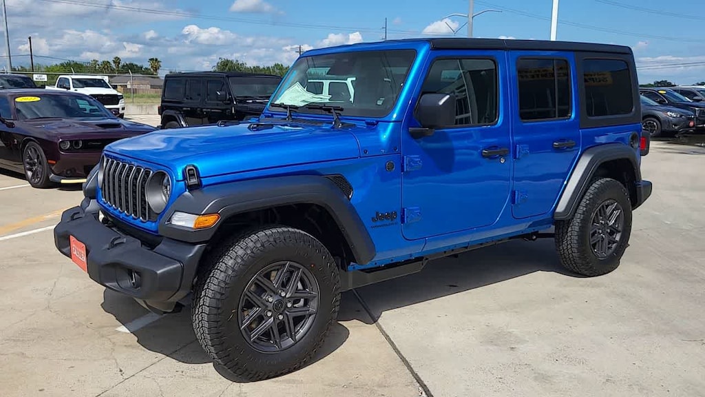 New 2026 Jeep Wrangler 4-DOOR SPORT S Sport Utility
