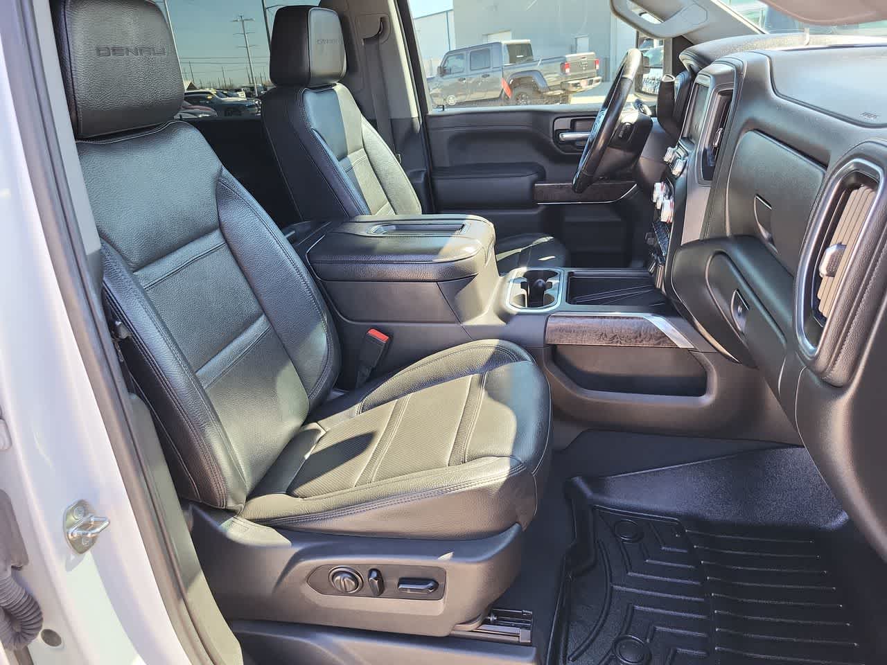 Thumbnail: 2020 GMC Sierra 2500 - 22