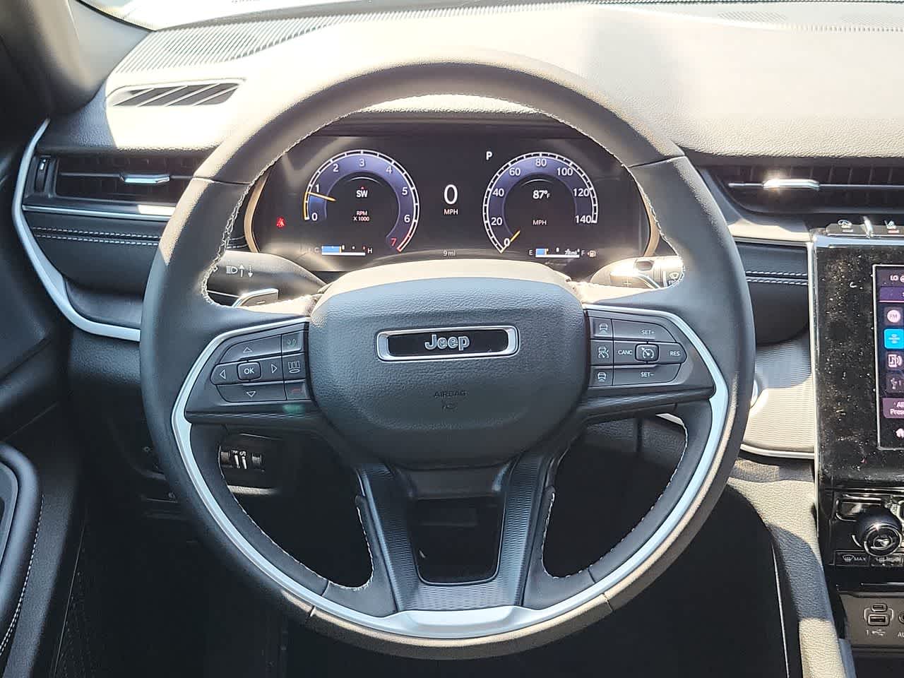 Thumbnail: 2025 Jeep Grand Cherokee - 23