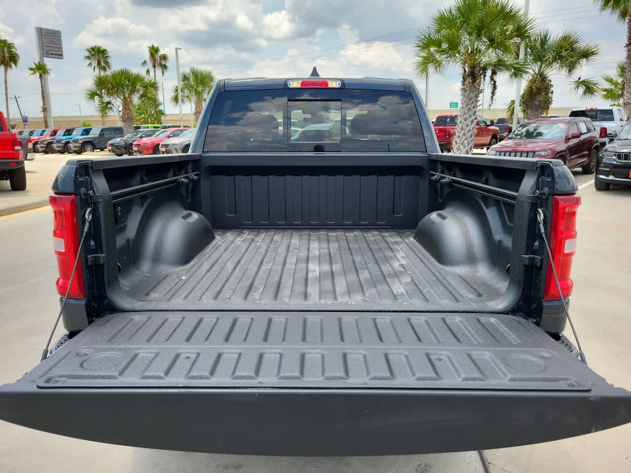 Thumbnail: 2026 RAM 1500 - 27