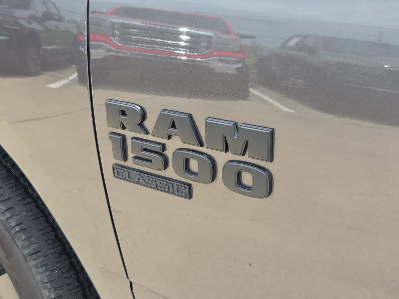 Thumbnail: 2021 RAM 1500 Classic - 14