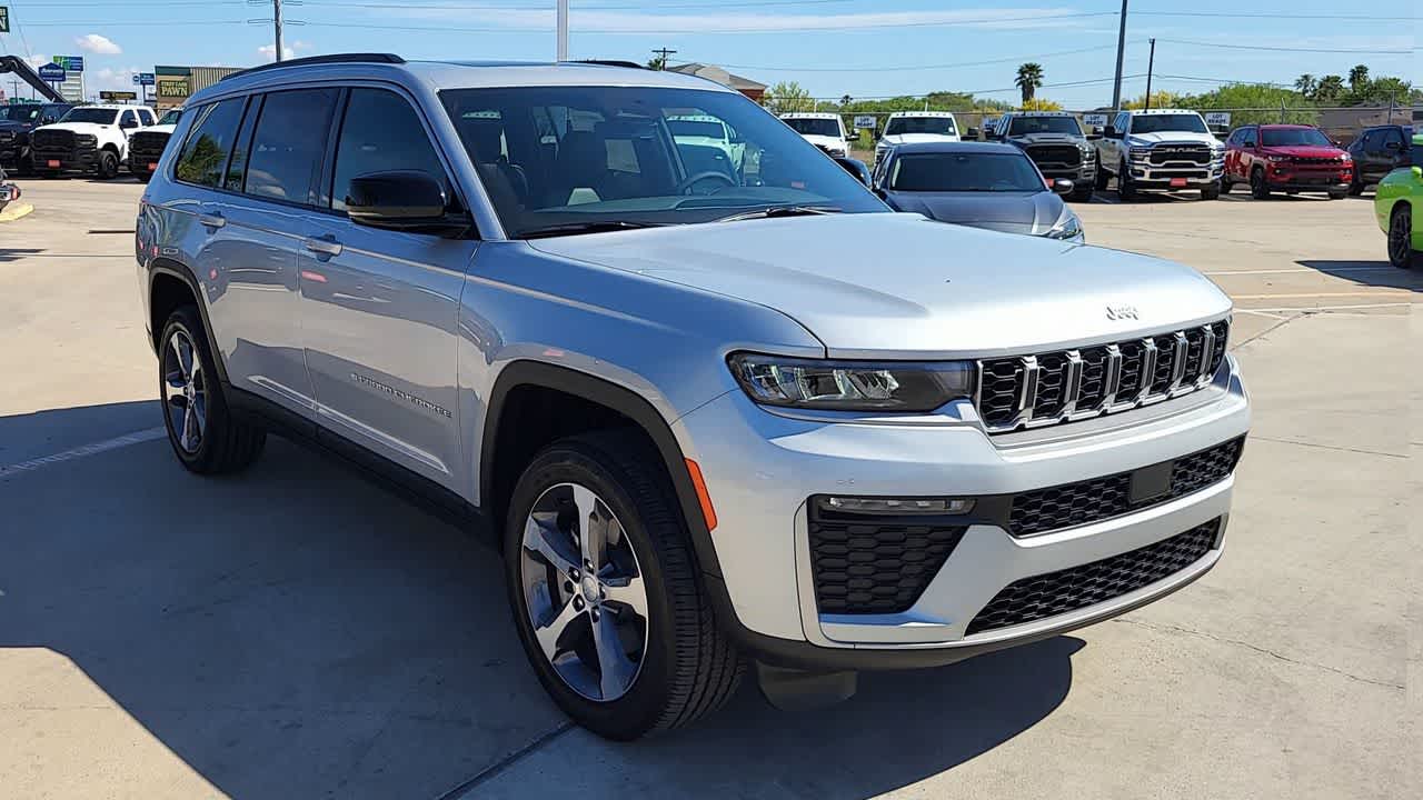 Thumbnail: 2026 Jeep Grand Cherokee - 2