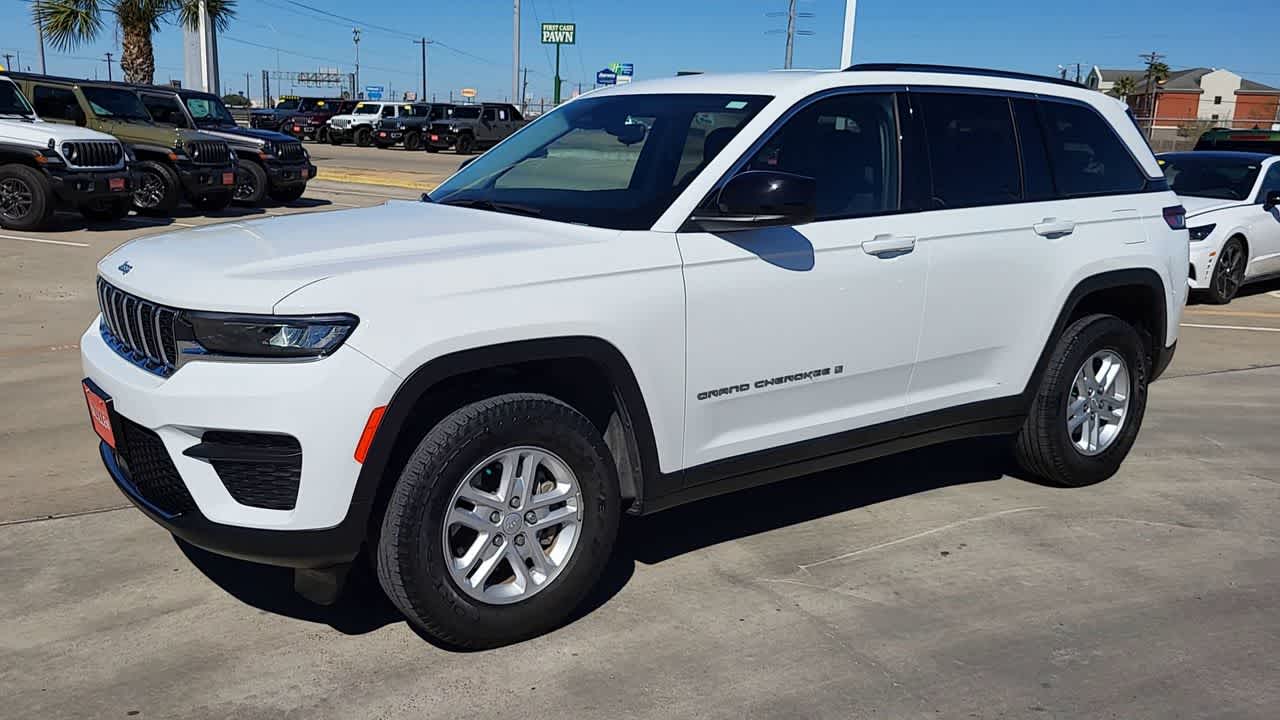 Thumbnail: 2023 Jeep Grand Cherokee - 4