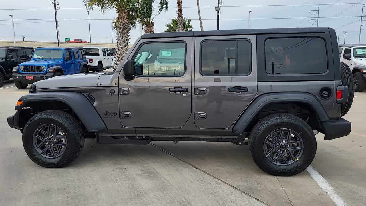 Thumbnail: 2026 Jeep Wrangler - 5