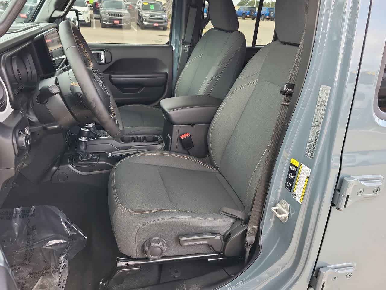 Thumbnail: 2024 Jeep Wrangler - 19