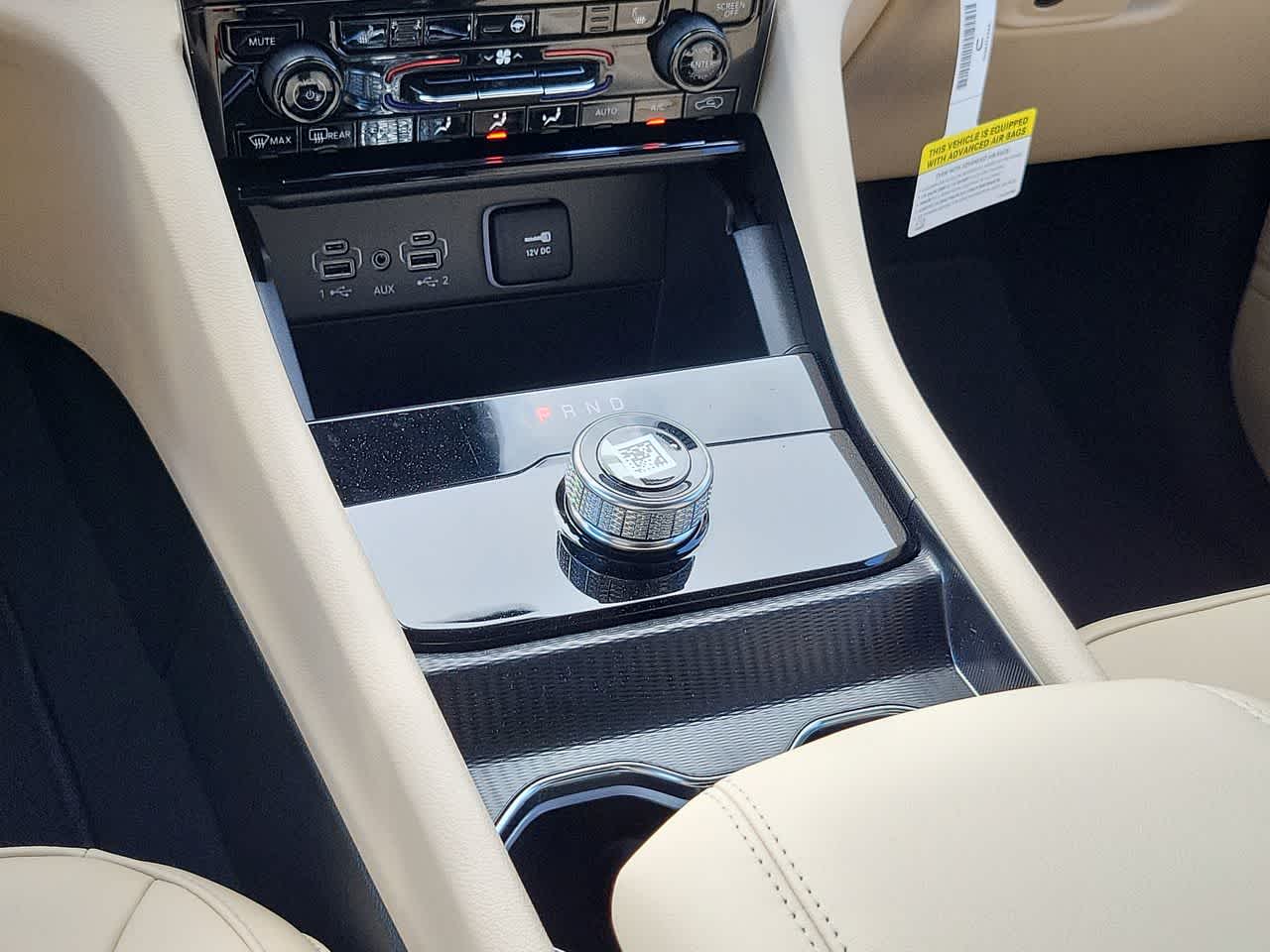 Thumbnail: 2025 Jeep Grand Cherokee - 25