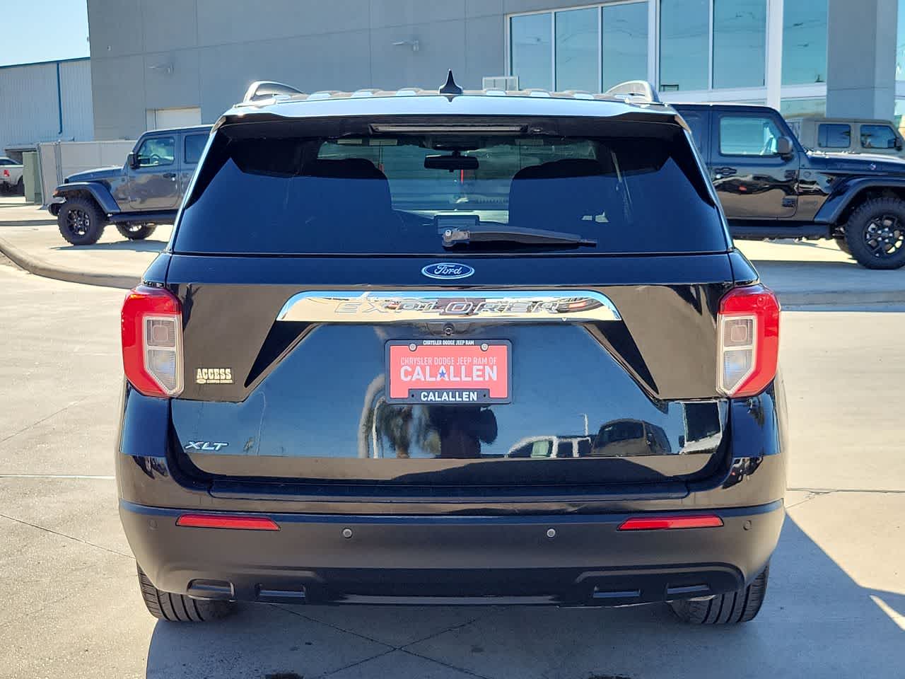 Thumbnail: 2022 Ford Explorer - 13