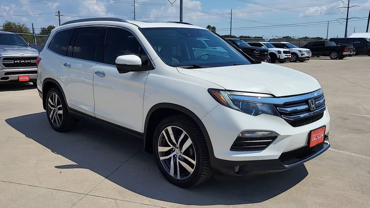 2018 Honda Pilot Touring photo 2