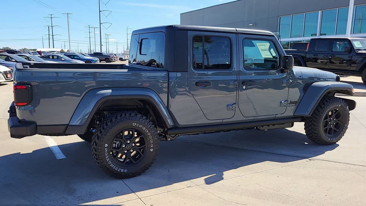 Thumbnail: 2026 Jeep Gladiator - 8