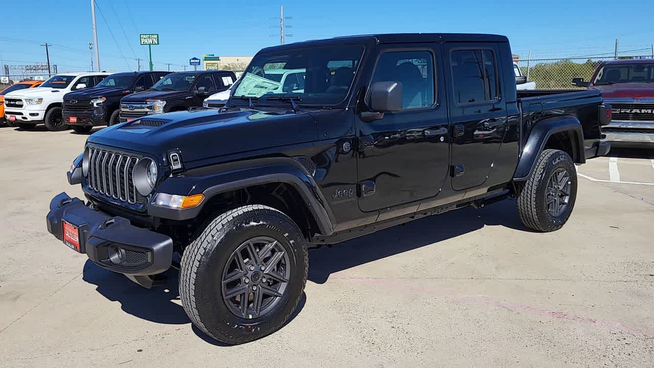 Thumbnail: 2026 Jeep Gladiator - 4