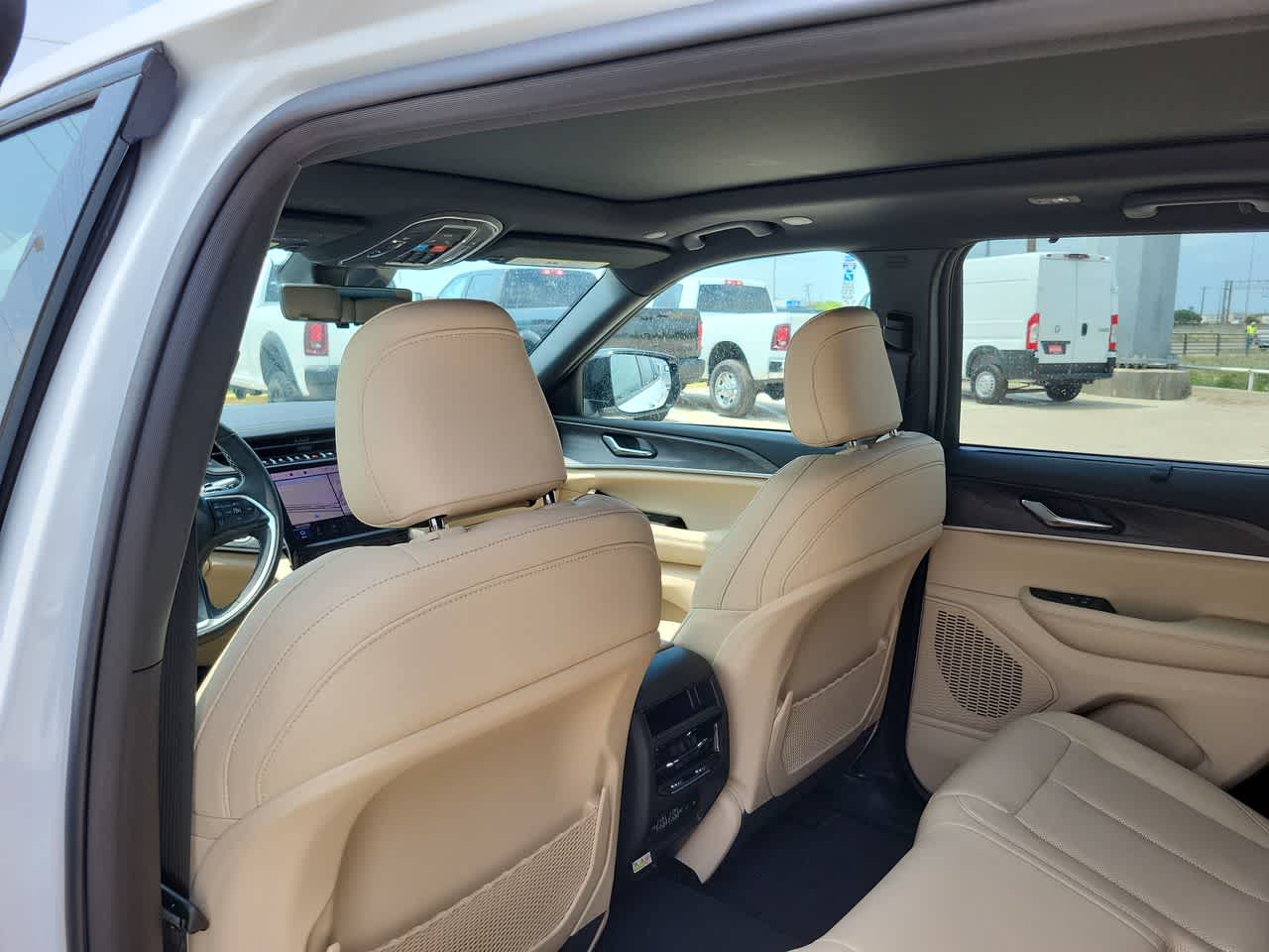 Thumbnail: 2025 Jeep Grand Cherokee - 20