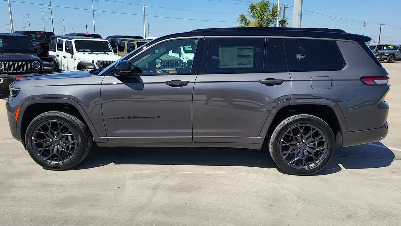 Thumbnail: 2026 Jeep Grand Cherokee - 5