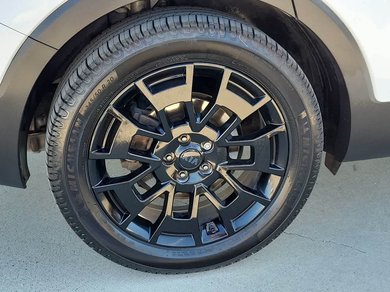 Thumbnail: 2021 Kia Telluride - 16