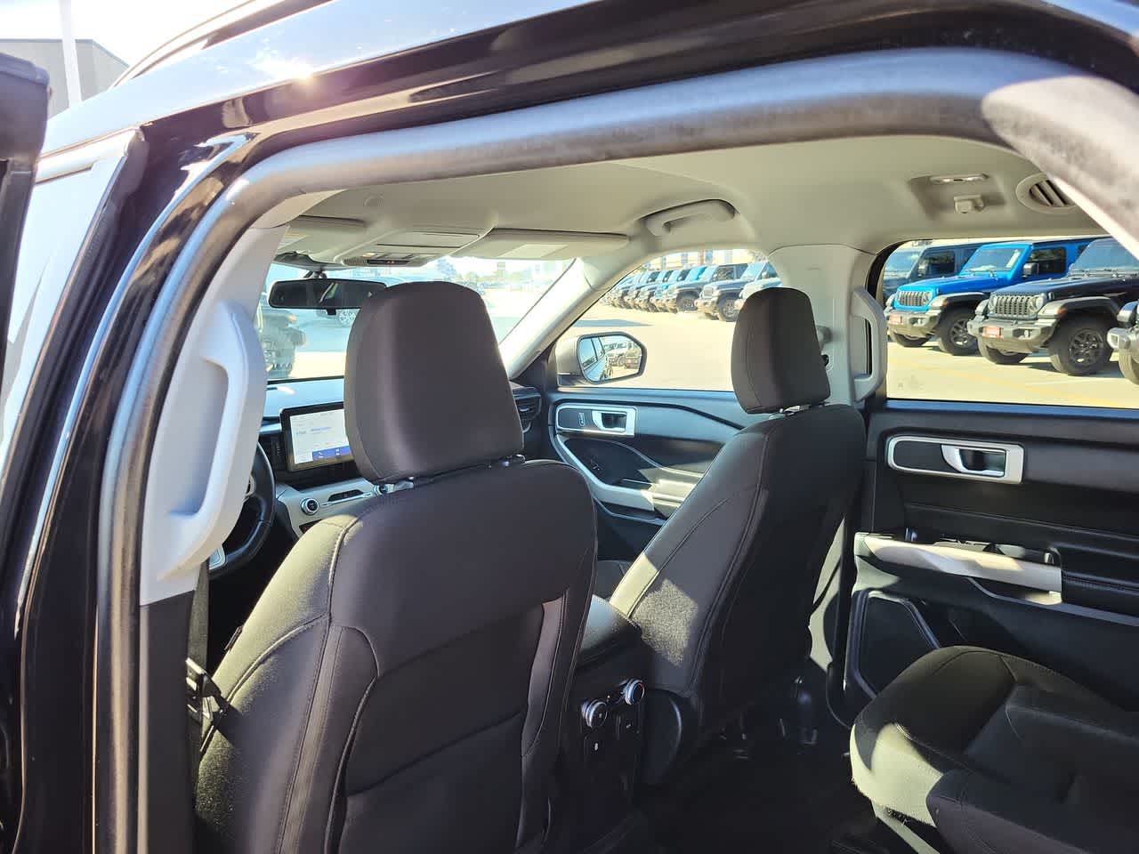 Thumbnail: 2022 Ford Explorer - 20