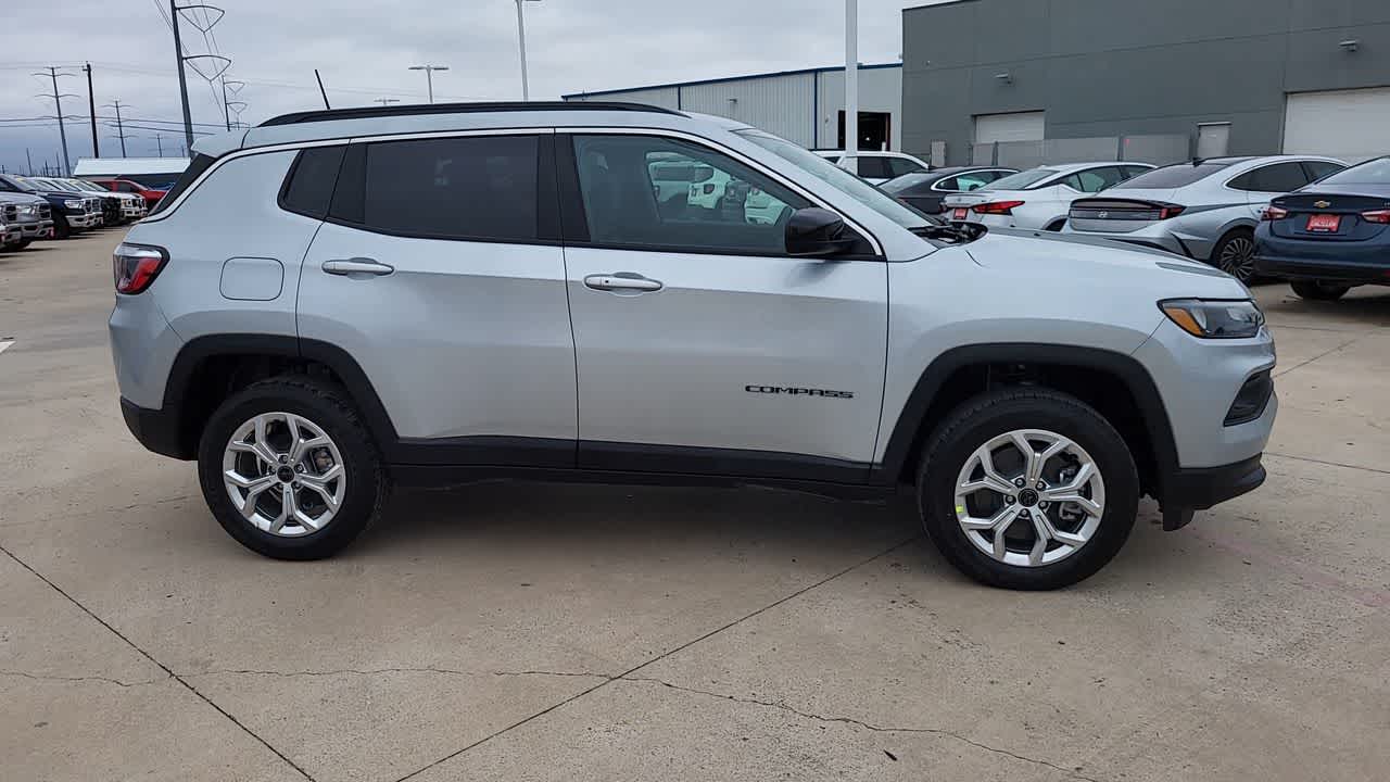 Thumbnail: 2026 Jeep Compass - 9