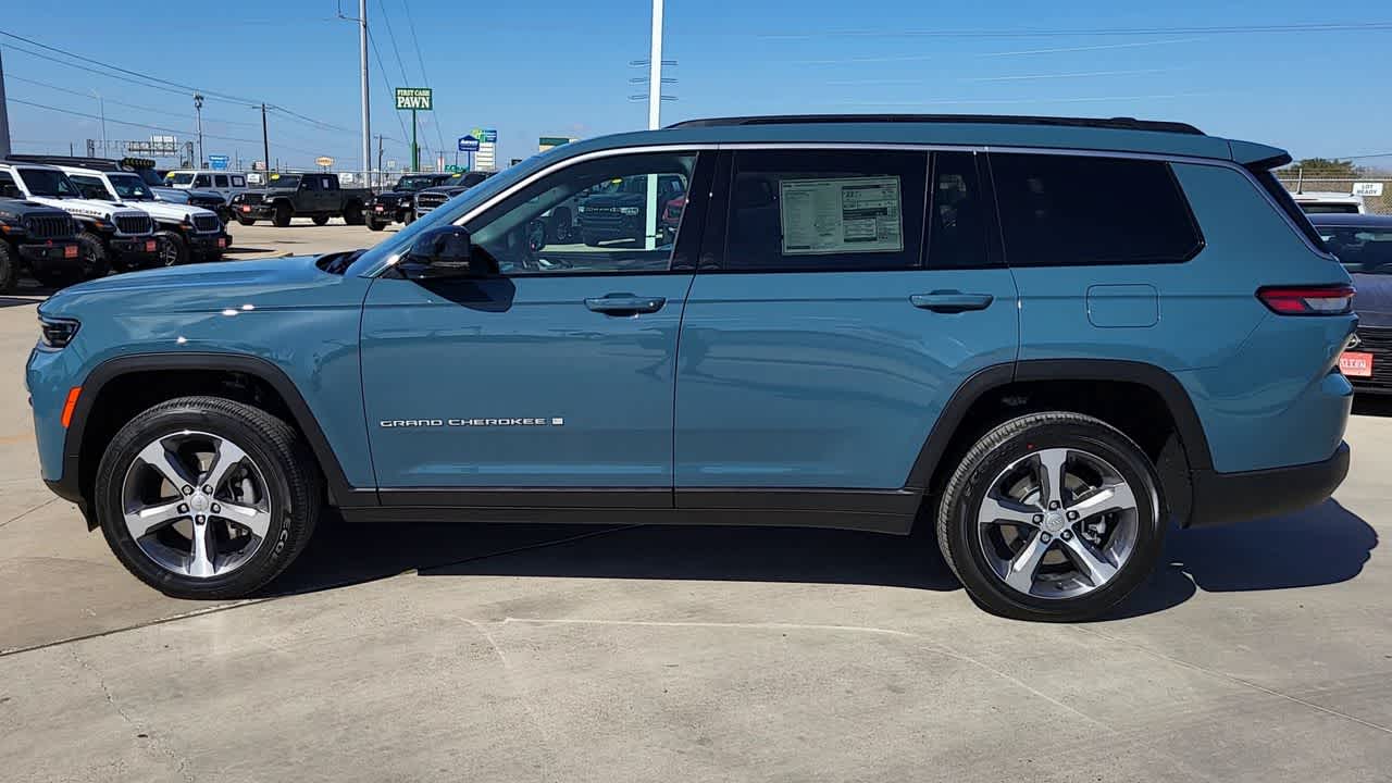 Thumbnail: 2026 Jeep Grand Cherokee - 5