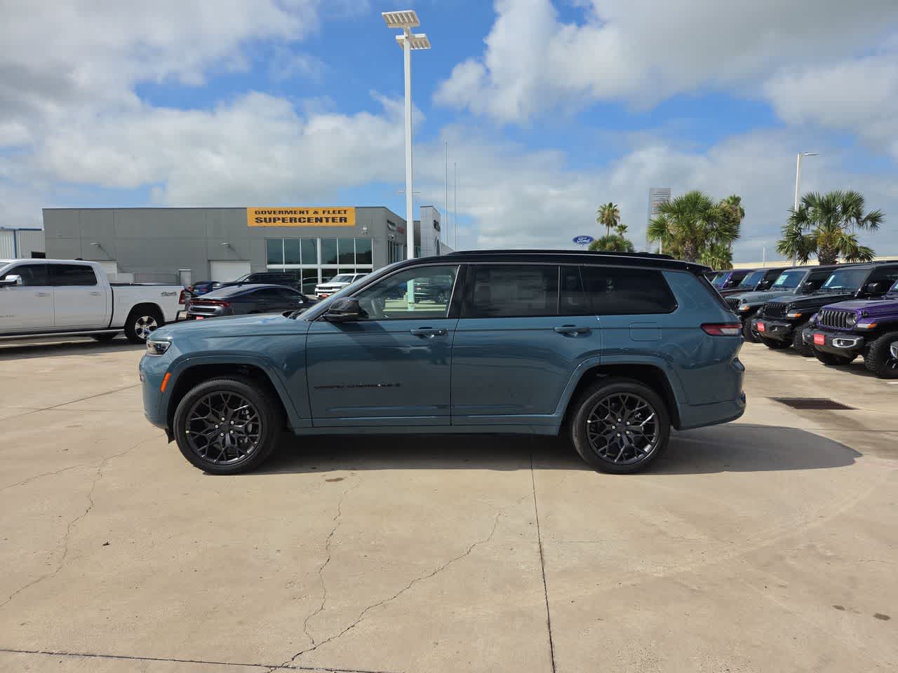 Thumbnail: 2026 Jeep Grand Cherokee - 11