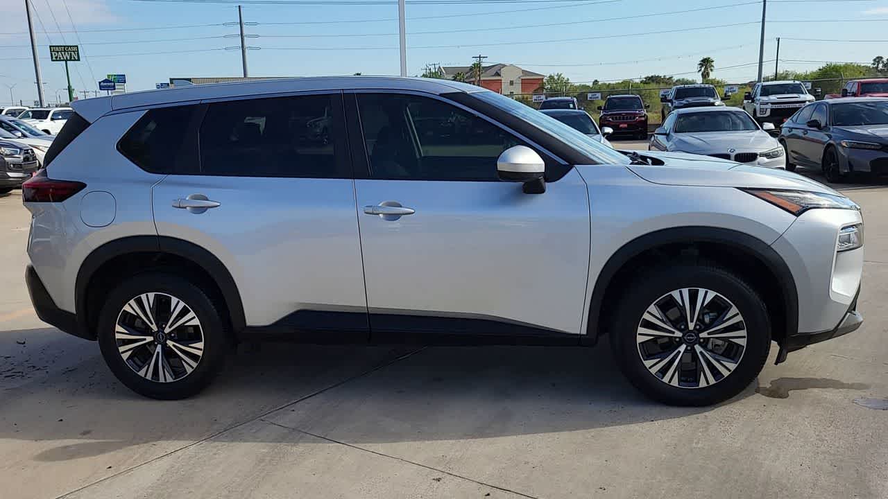 Thumbnail: 2023 Nissan Rogue - 9