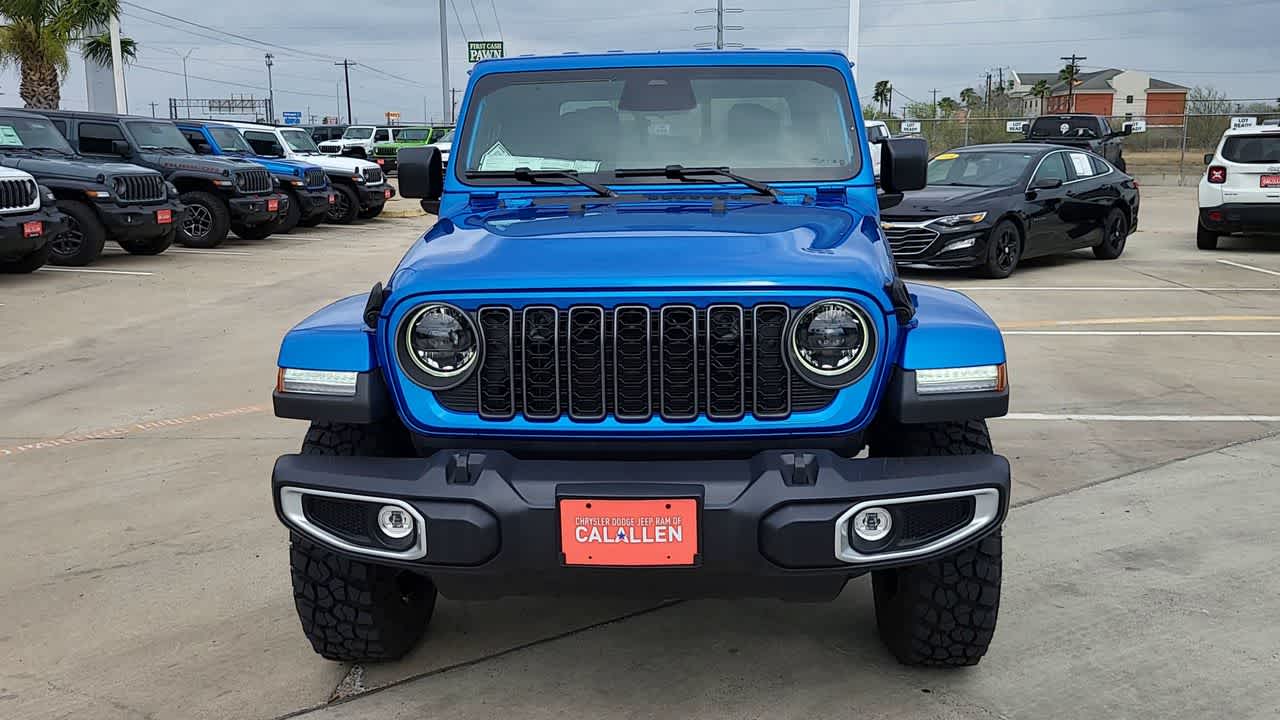 Thumbnail: 2026 Jeep Gladiator - 3