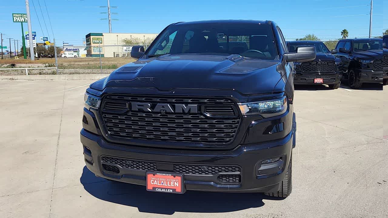 2025 Ram 1500 Tradesman photo 3