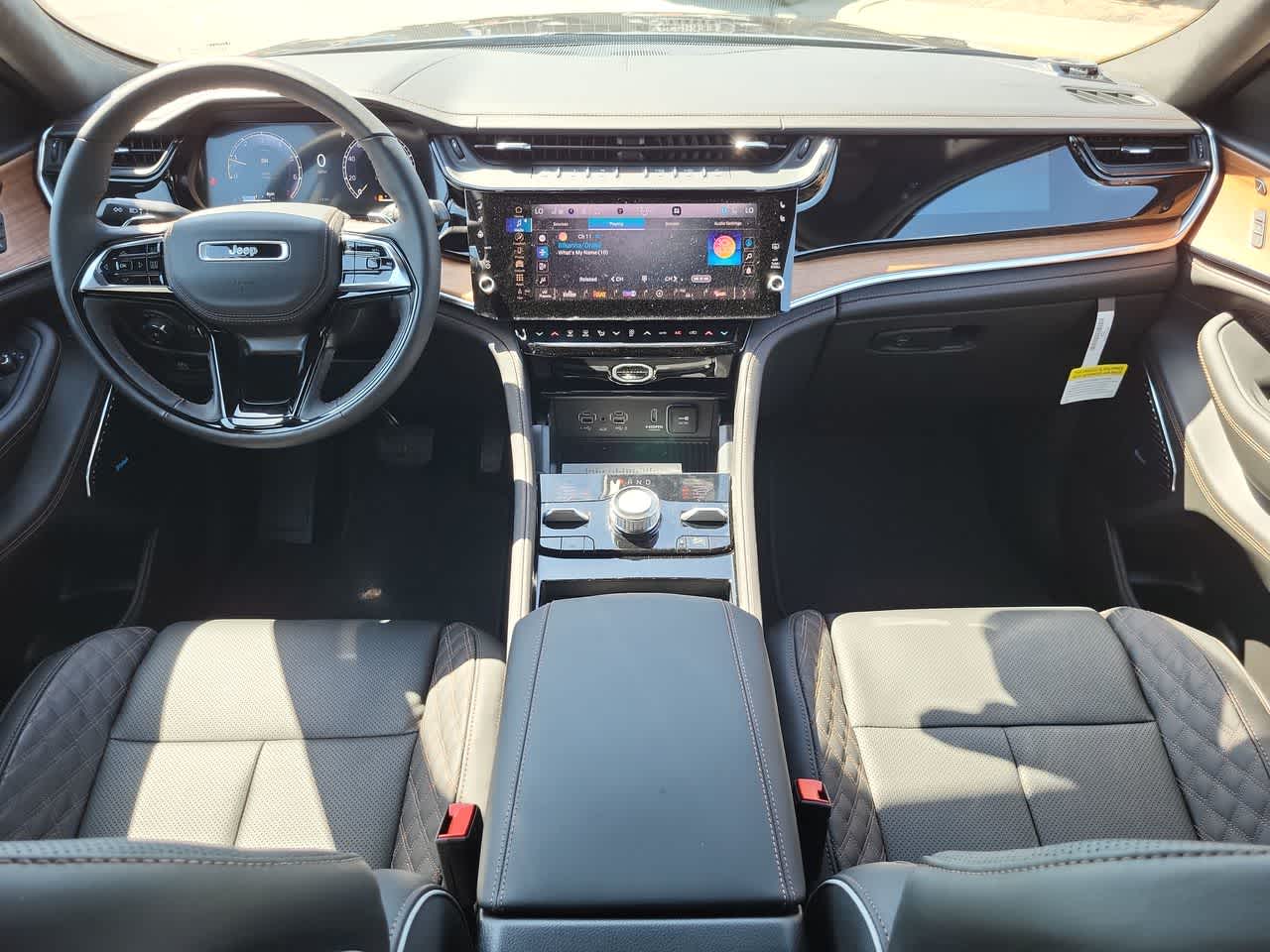 Thumbnail: 2026 Jeep Grand Cherokee - 18