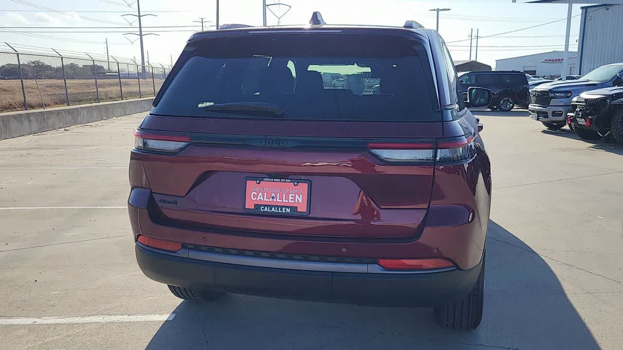 Thumbnail: 2026 Jeep Grand Cherokee - 7