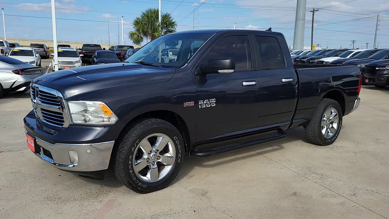 2016 Ram 1500 SLT photo 4