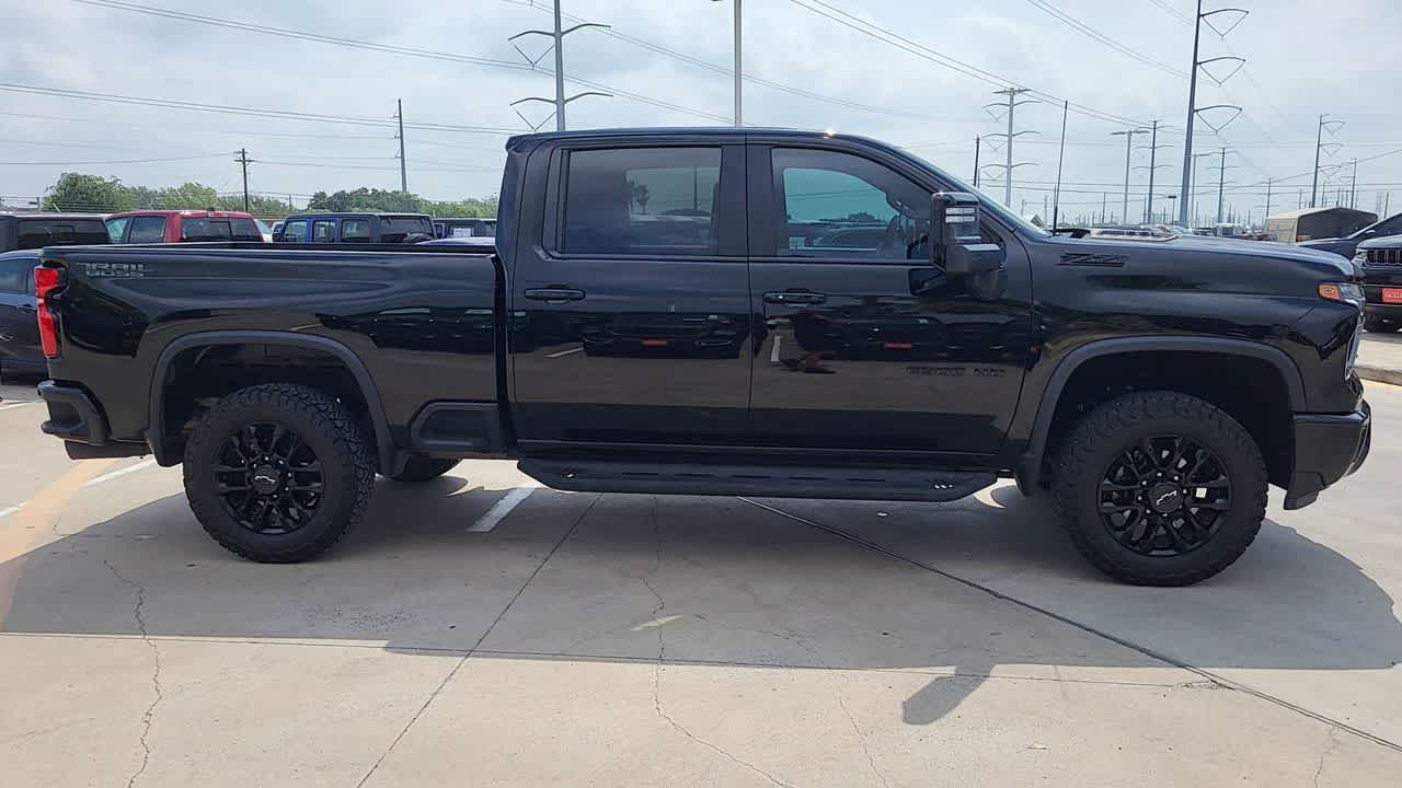 Thumbnail: 2025 Chevrolet Silverado 2500 - 9
