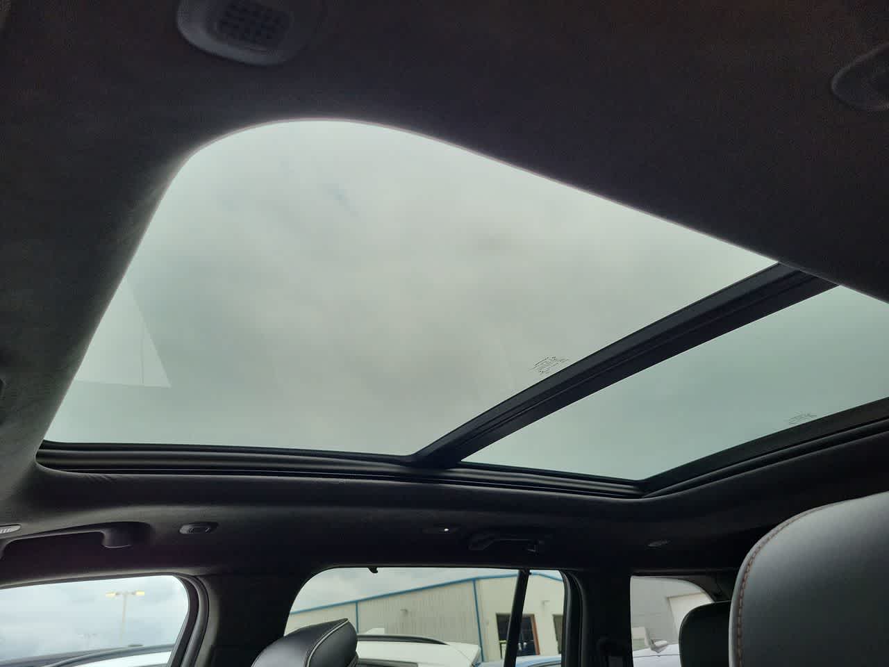 Thumbnail: 2022 Jeep Grand Cherokee - 30