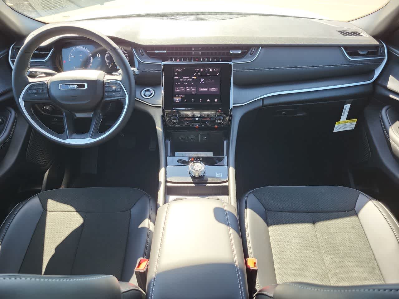 Thumbnail: 2025 Jeep Grand Cherokee - 18