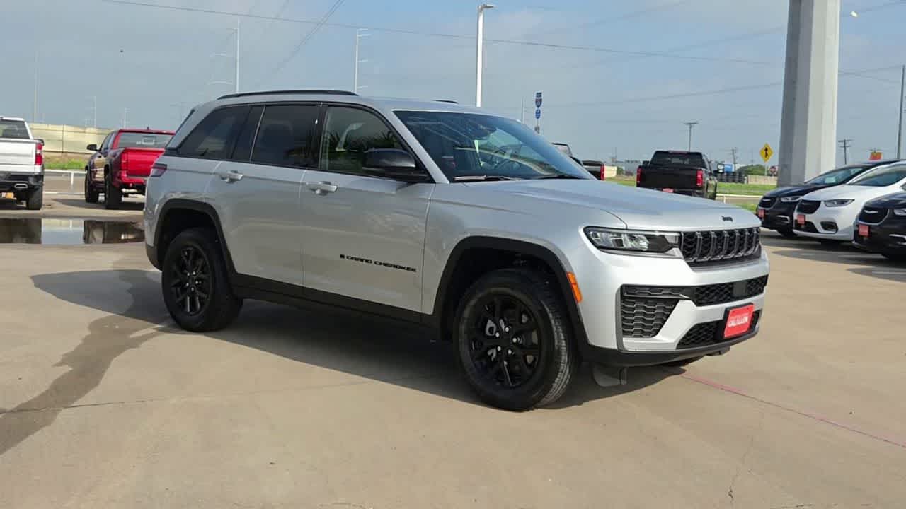 Thumbnail: 2026 Jeep Grand Cherokee - 2