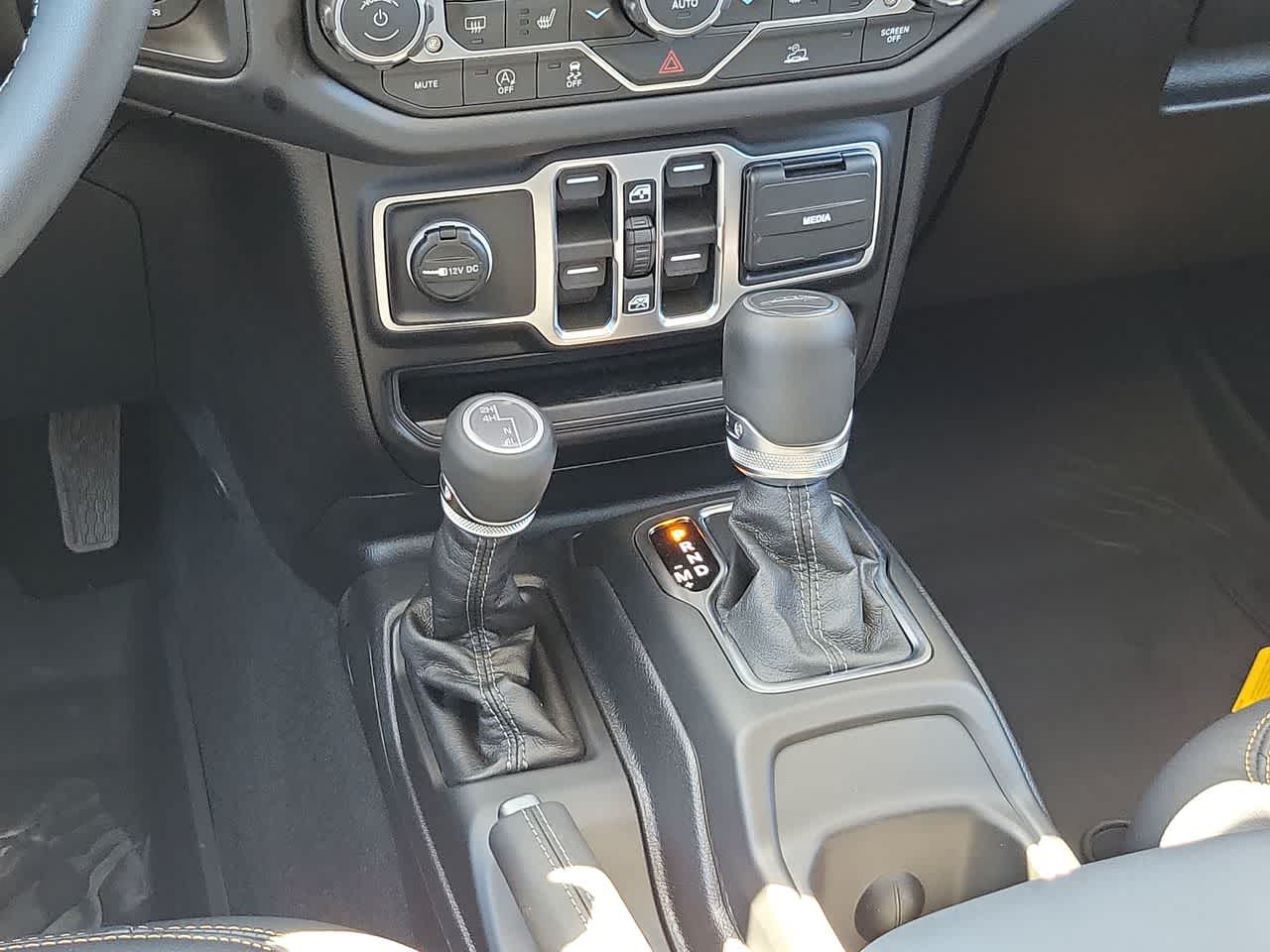 Thumbnail: 2026 Jeep Gladiator - 25