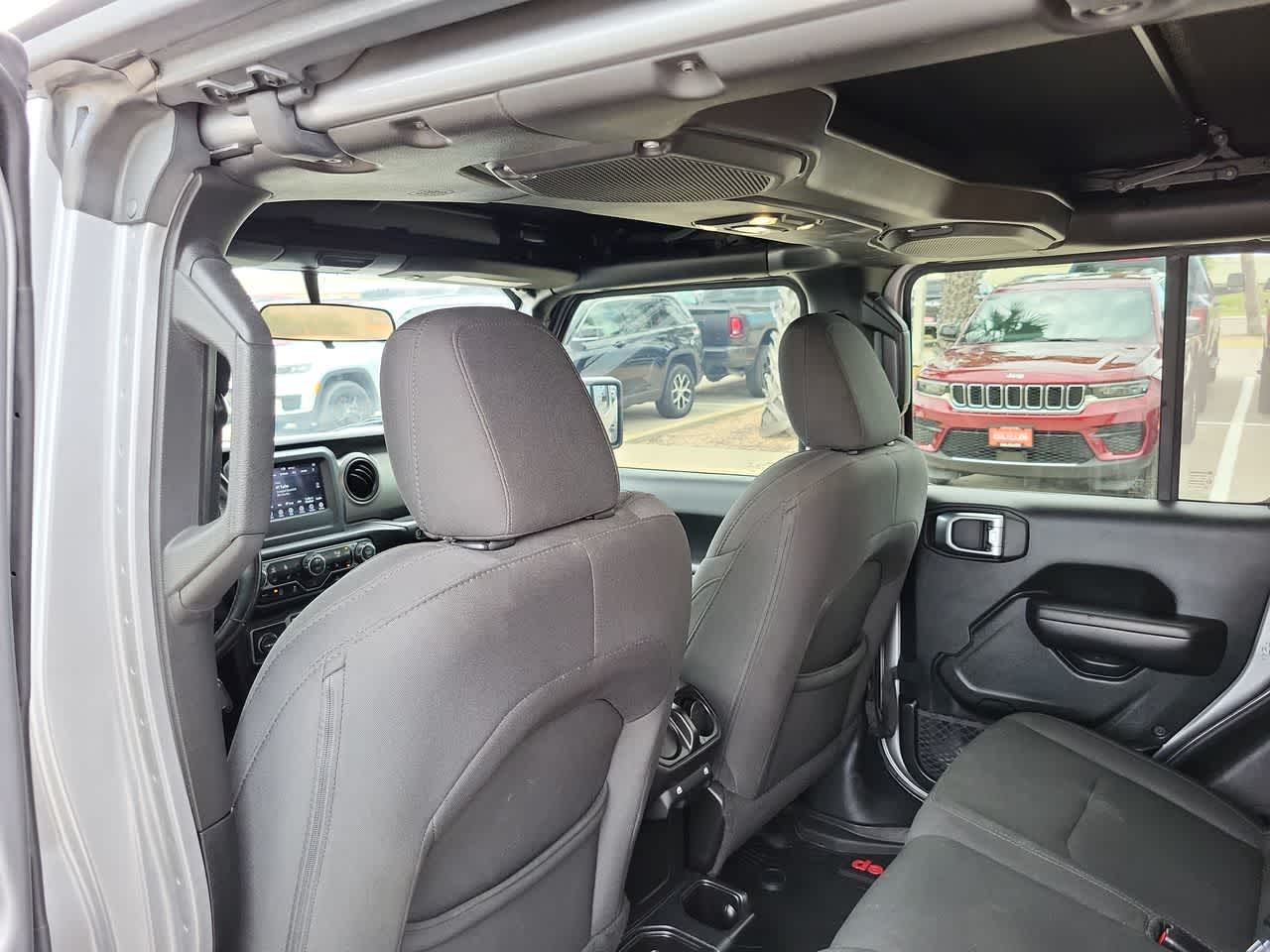 Thumbnail: 2020 Jeep Gladiator - 20