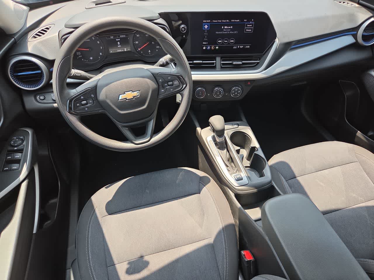 Thumbnail: 2024 Chevrolet Trax - 23