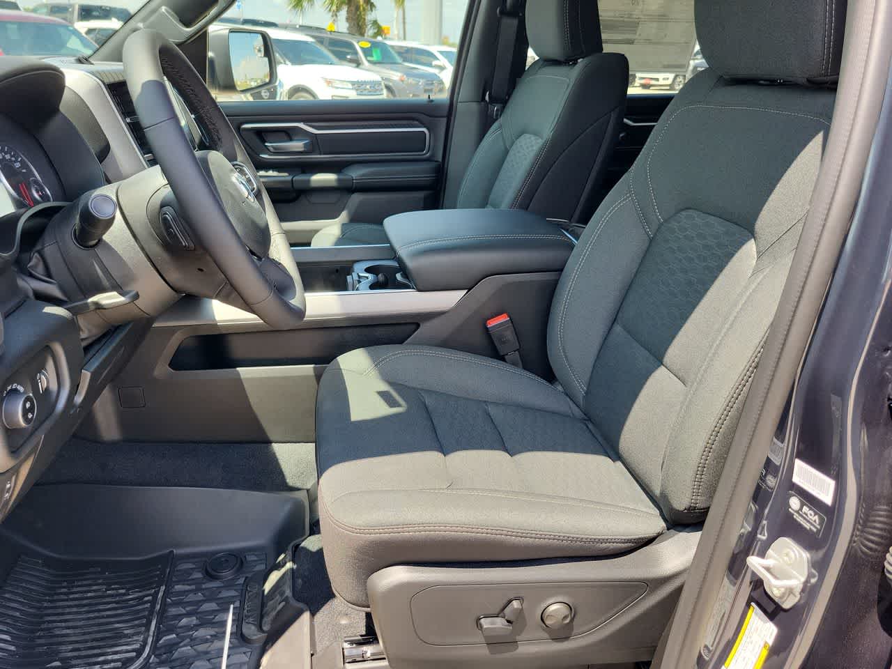 Thumbnail: 2026 RAM 1500 - 19